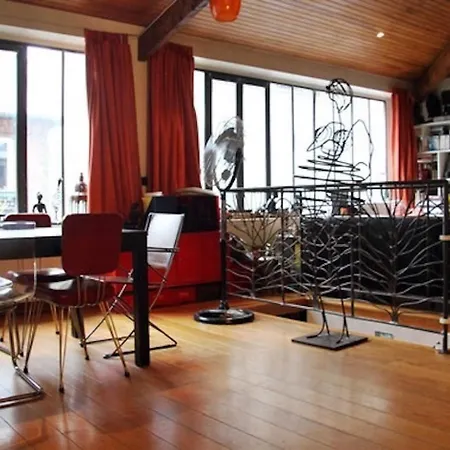 Loft Character With A View Of Court Apartment Paris