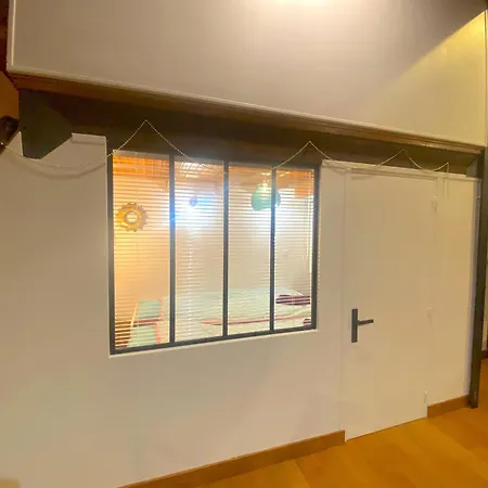 Loft Character With A View Of Court Apartment Paris